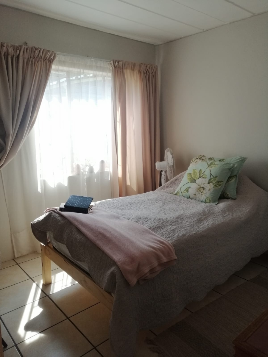 1 Bedroom Property for Sale in Die Bult North West